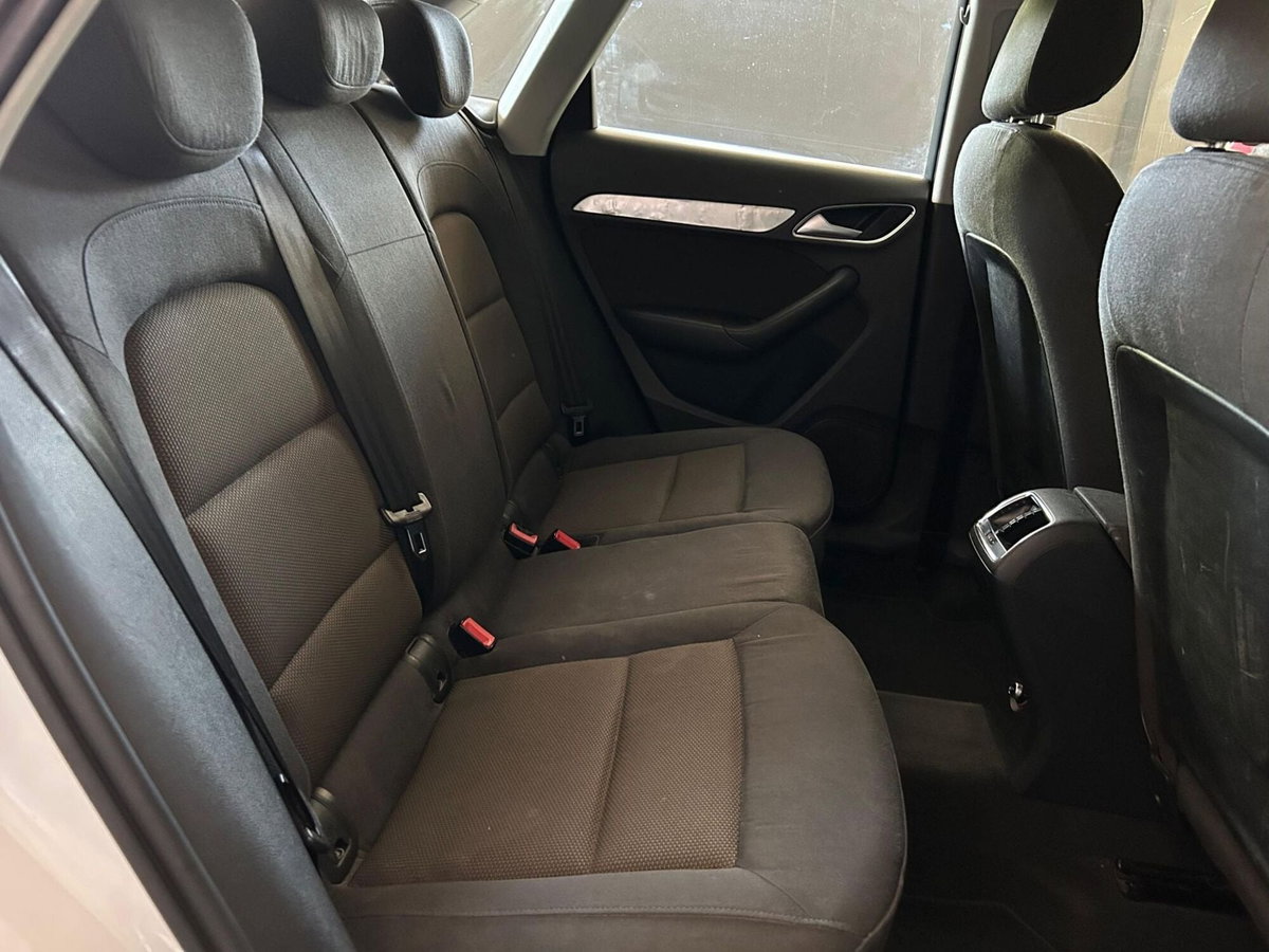 Audi Q3 2.0 TDI (9)