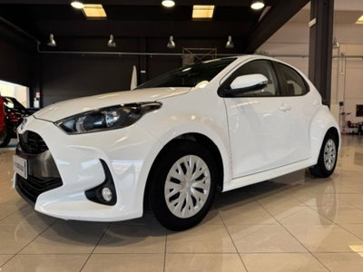 Toyota Yaris 1.0 5 porte Active usata