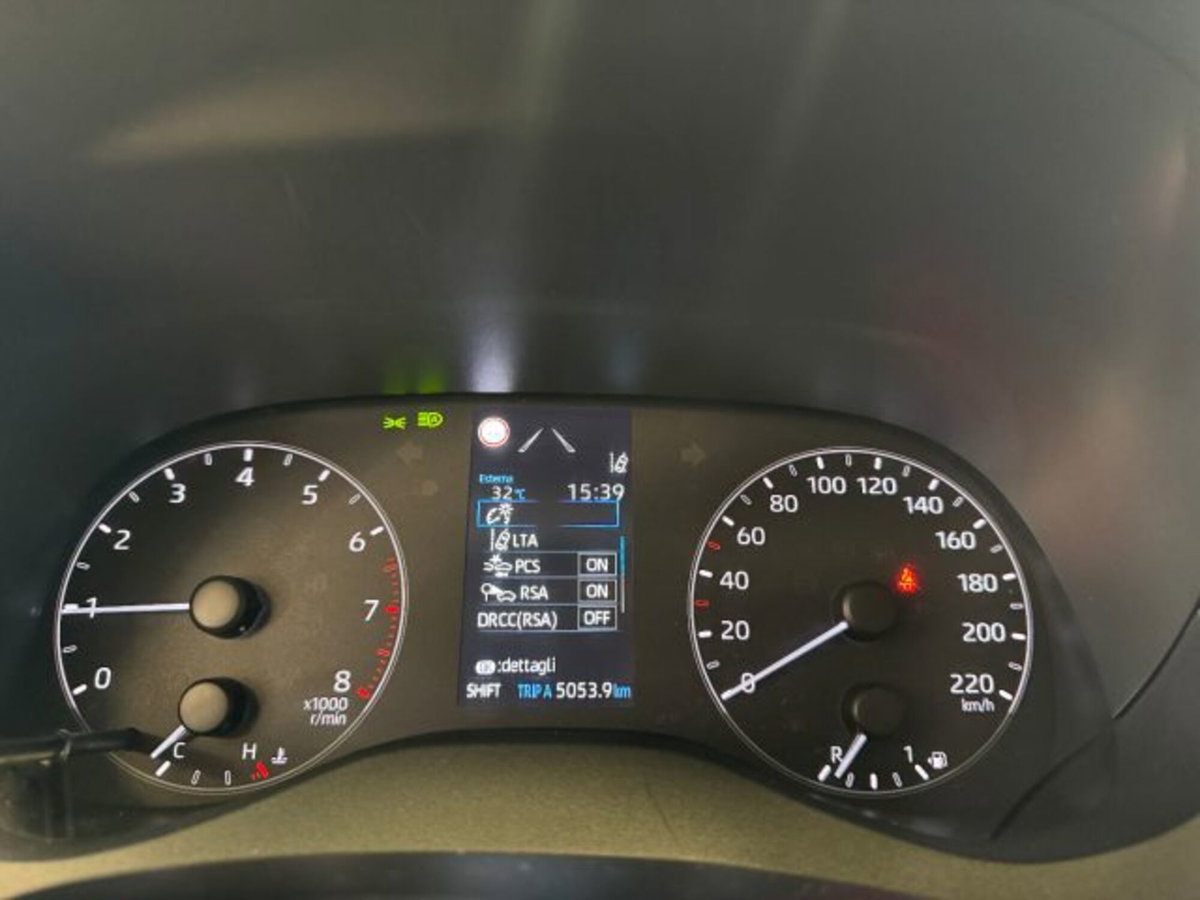 Toyota Yaris 1.0 5 porte Active (14)