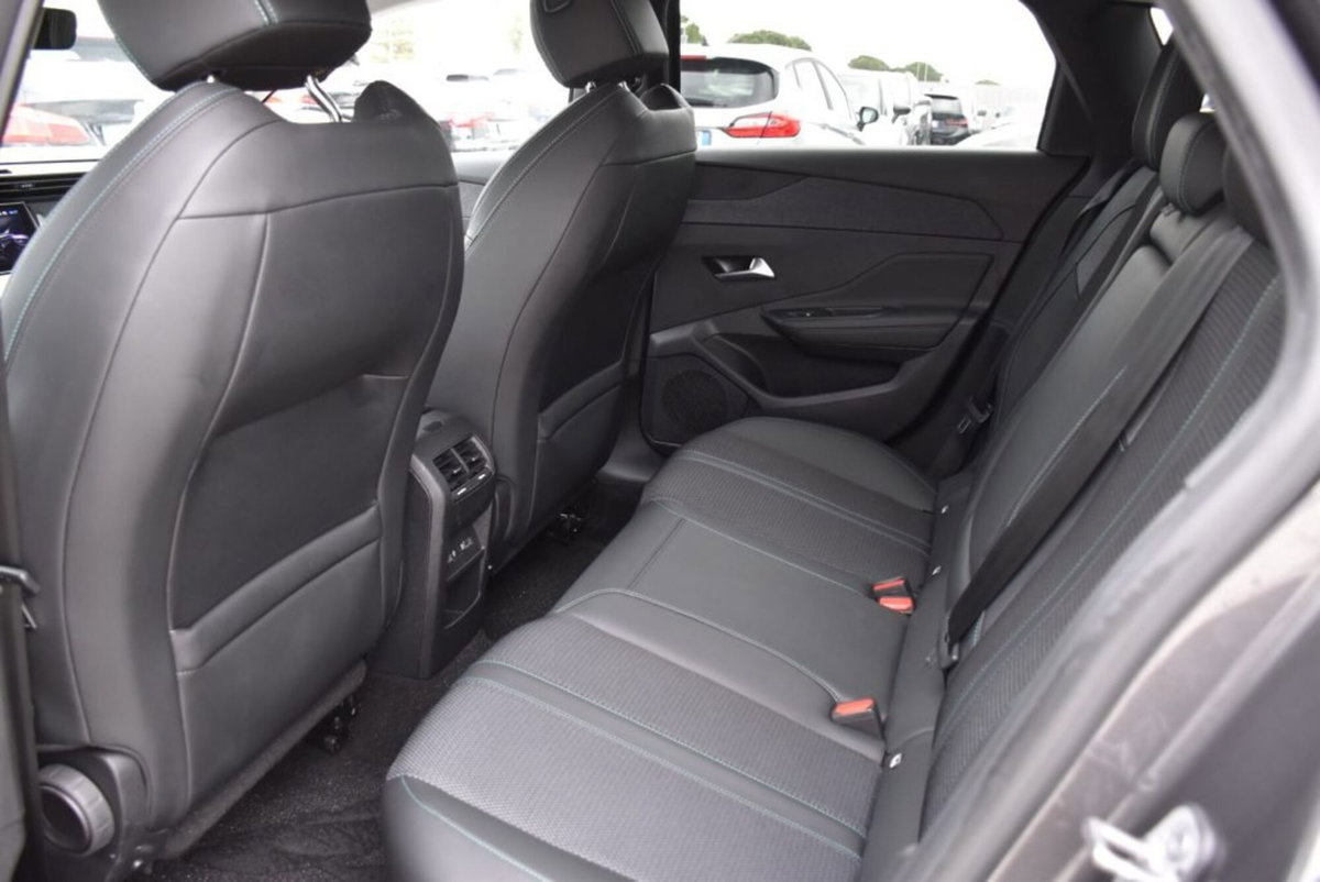Peugeot 308 SW 1.5 bluehdi Allure s&s 130cv eat8 (15)