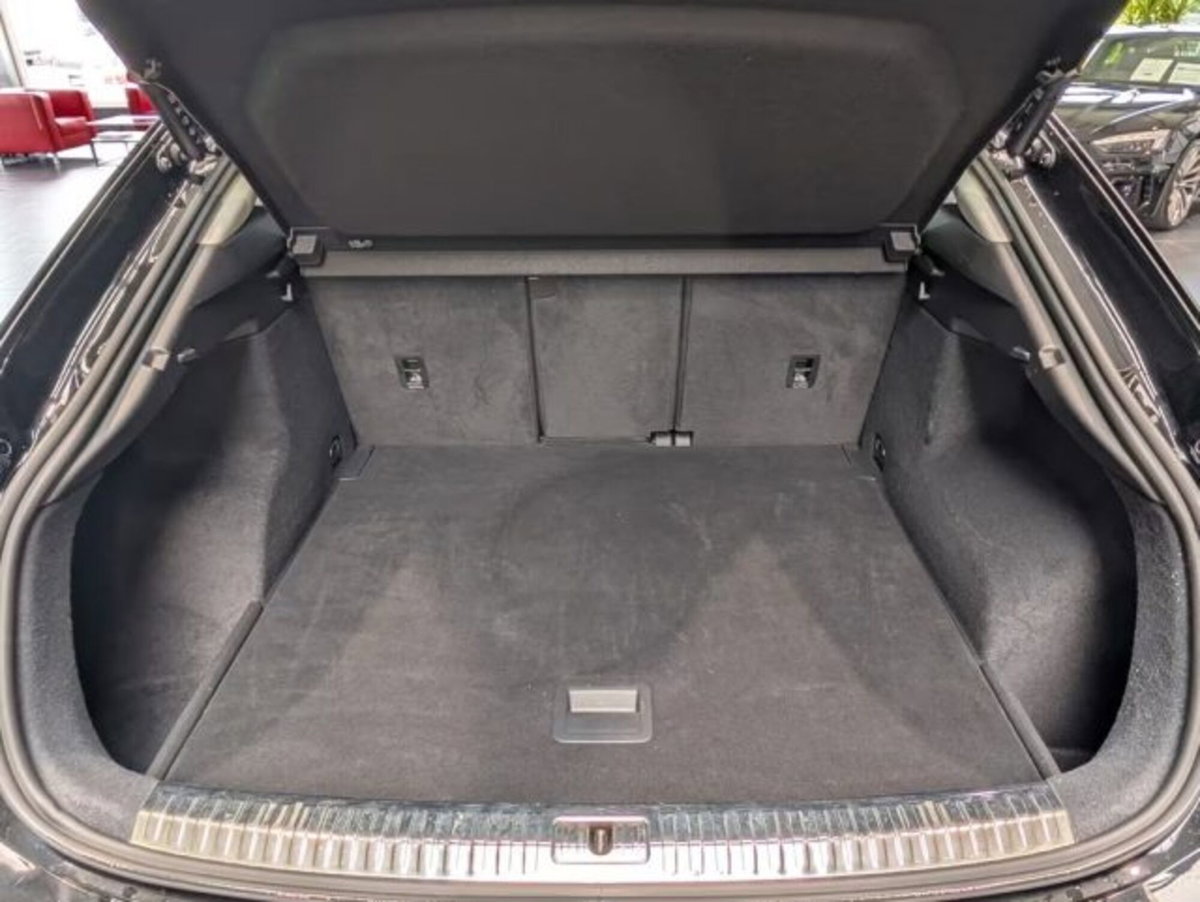 Audi Q3 Sportback 35 TDI quattro S tronic S line edition (12)