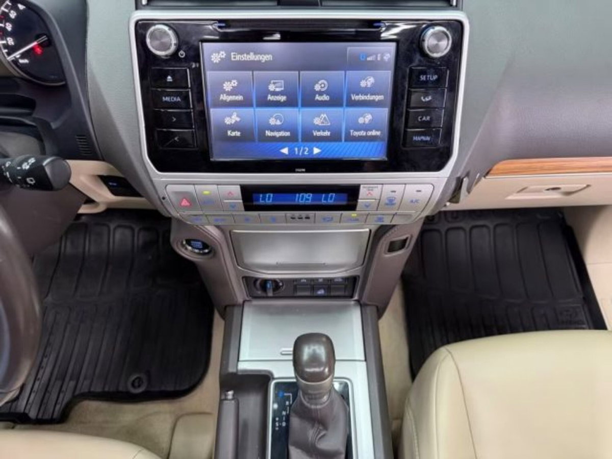 Toyota Land Cruiser 2.8 D4-D 3 porte Lounge (12)