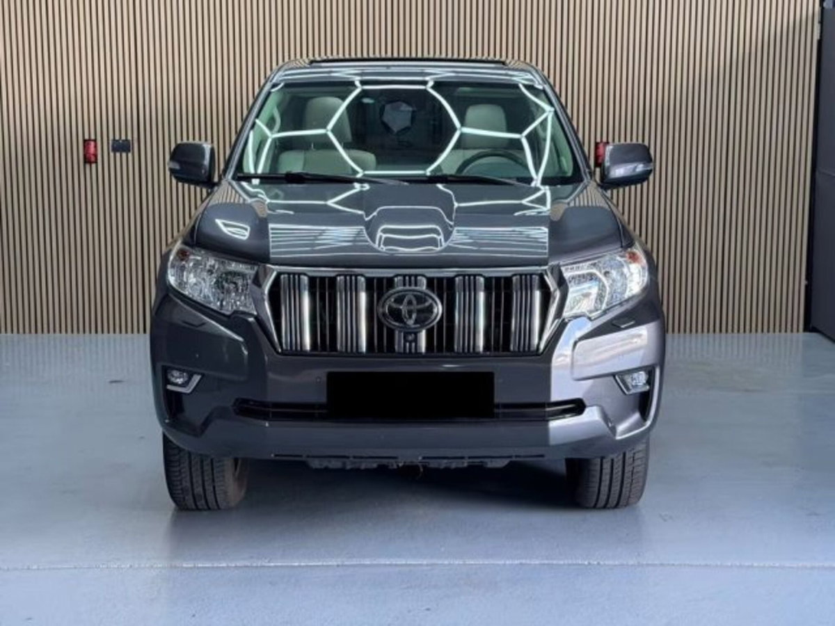 Toyota Land Cruiser 2.8 D4-D 3 porte Lounge (2)