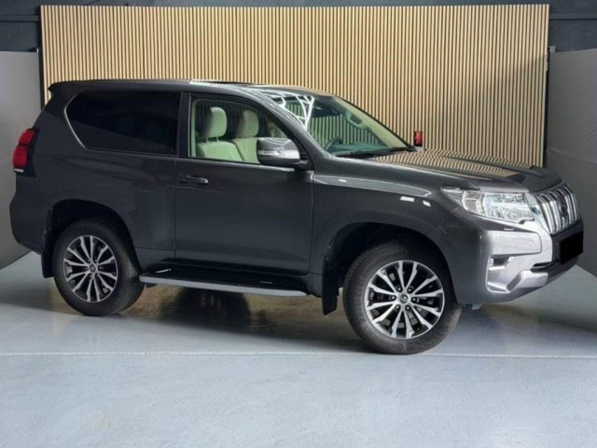 Toyota Land Cruiser 2.8 D4-D 3 porte Lounge (5)