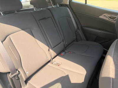 Kia Sportage 1.6 TGDi MHEV DCT Business (10)