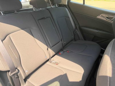 Kia Sportage 1.6 TGDi MHEV DCT Business (11)