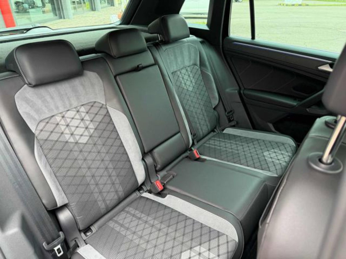 Volkswagen Tiguan Allspace 2.0 TDI 200 CV SCR DSG 4MOTION R-Line (15)