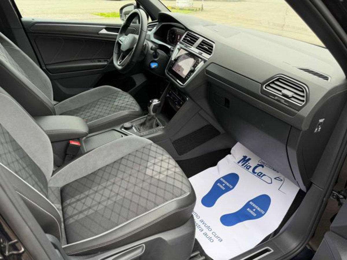 Volkswagen Tiguan Allspace 2.0 TDI 200 CV SCR DSG 4MOTION R-Line (16)