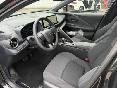 Toyota Toyota C-HR 2.0 phev Trend fwd e-cvt (8)