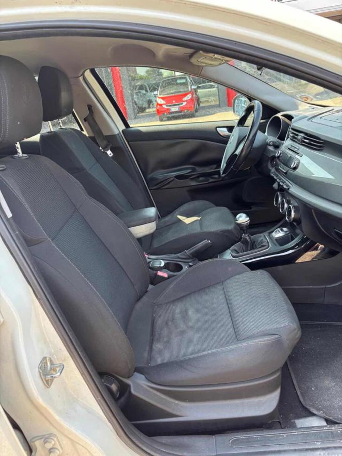 Alfa Romeo Giulietta 2.0 JTDm Veloce 170cv tct (11)