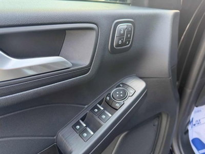 Ford Kuga 2.5 Full Hybrid 190 CV CVT 2WD ST-Line X (14)