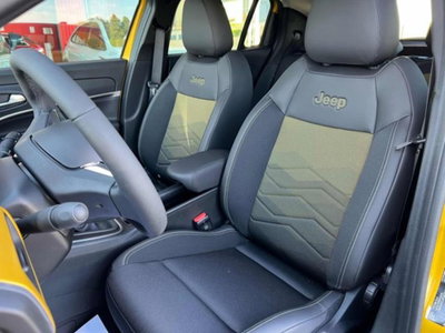 Jeep Avenger 1.2 turbo Summit fwd 100cv (18)