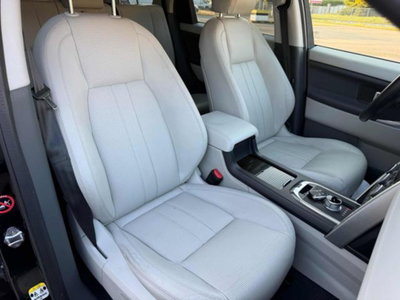 Land Rover Discovery Sport 2.2 TD4 HSE (15)