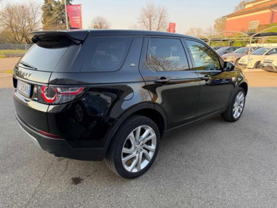 Land Rover Discovery Sport 2.2 TD4 HSE (4)