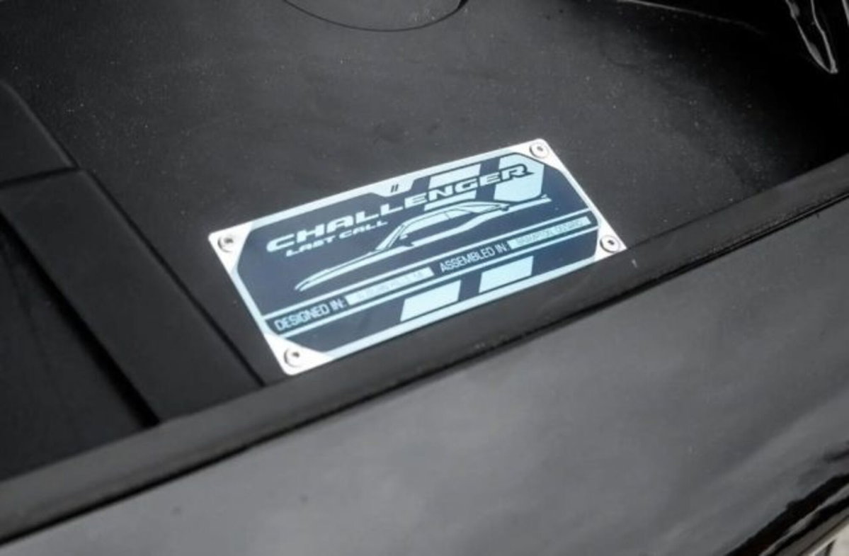 Dodge Challenger 6.2 V8 Redeye Widebody 807cv at8 (15)