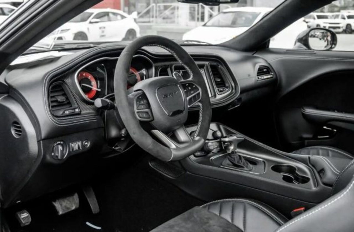 Dodge Challenger 6.2 V8 Redeye Widebody 807cv at8 (9)