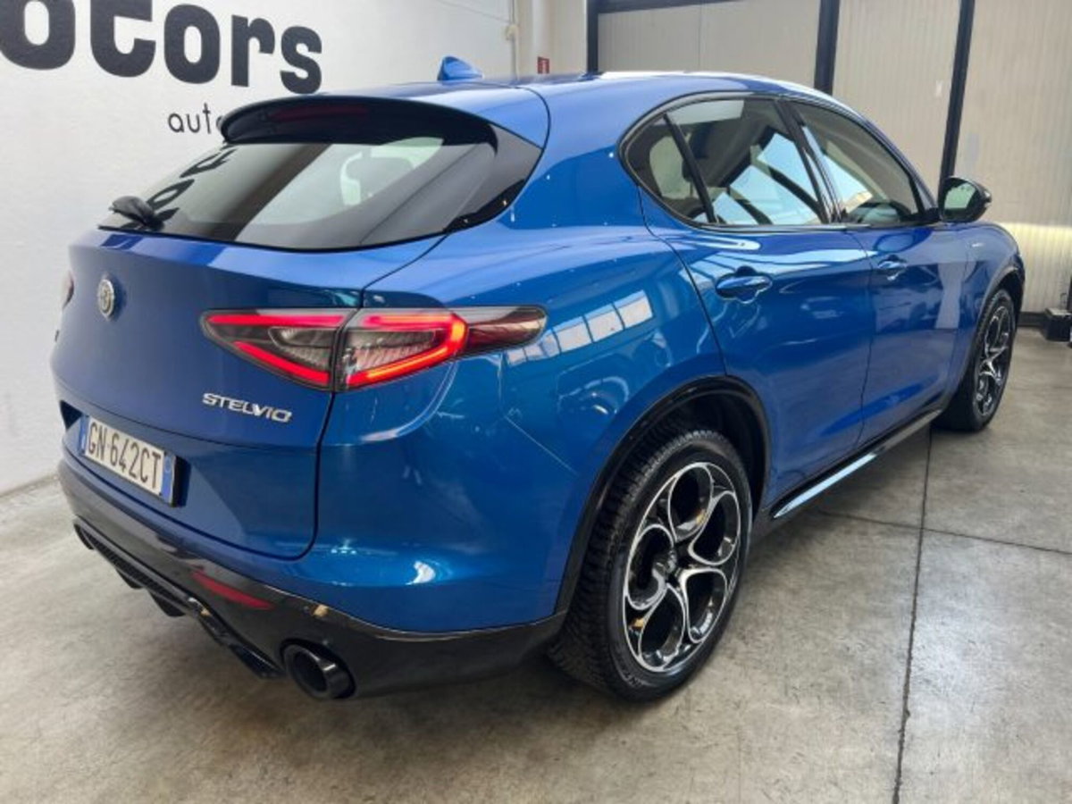 Alfa Romeo Stelvio Stelvio 2.2 Turbodiesel 210 CV AT8 Q4 Veloce (12)