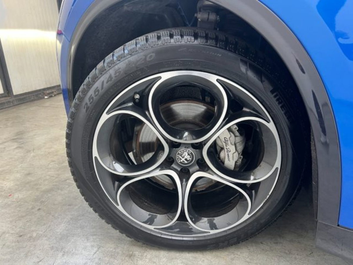 Alfa Romeo Stelvio Stelvio 2.2 Turbodiesel 210 CV AT8 Q4 Veloce (4)