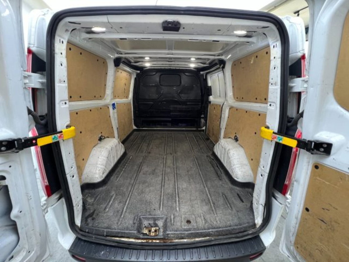 Ford Transit Custom Furgone 280 2.0 EcoBlue 130 PC Furgone Trend (10)