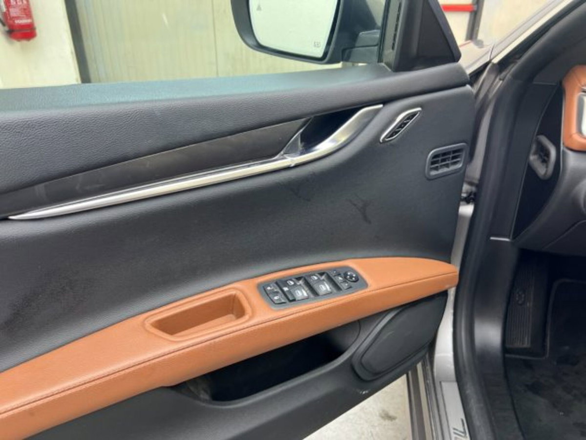 Maserati Ghibli Ghibli L4 330 CV MHEV Gransport (19)