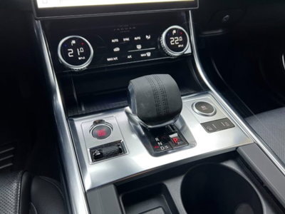 Jaguar XF 2.0 D 204 CV AWD aut. R-Dynamic SE (10)