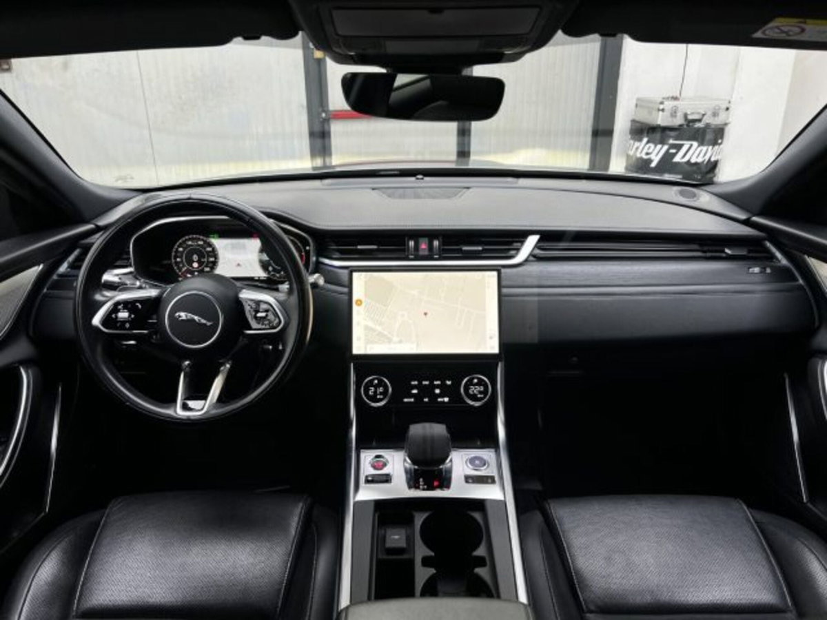 Jaguar XF 2.0 D 204 CV AWD aut. R-Dynamic SE (5)