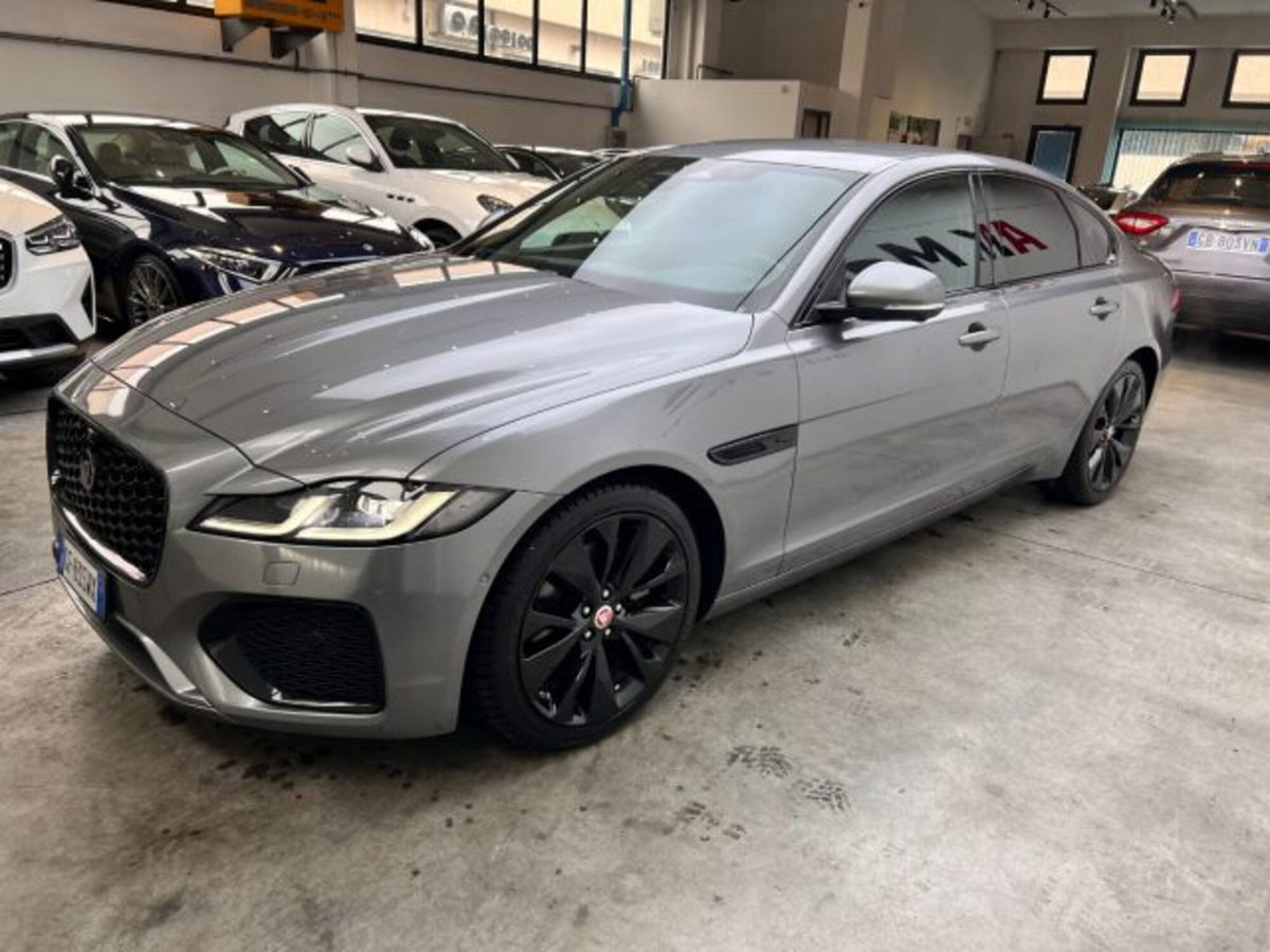 Jaguar XF 2.0 D 204 CV AWD aut. R-Dynamic SE (9)
