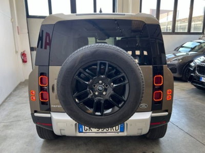 Land Rover Defender 110 3.0D I6 200 CV AWD Auto X-Dynamic S (17)