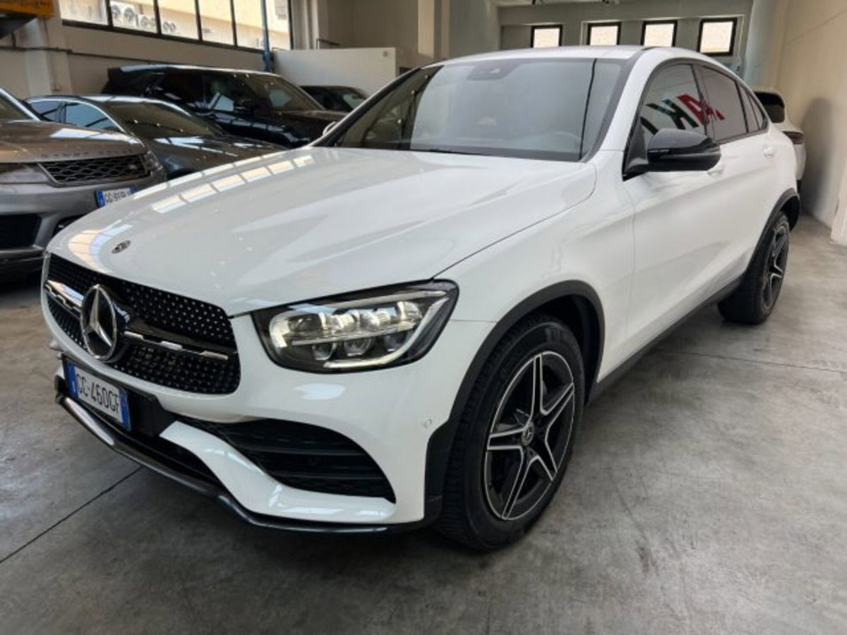 Mercedes-Benz GLC Coupé 200 4Matic EQ-Boost Coupé Premium (2)