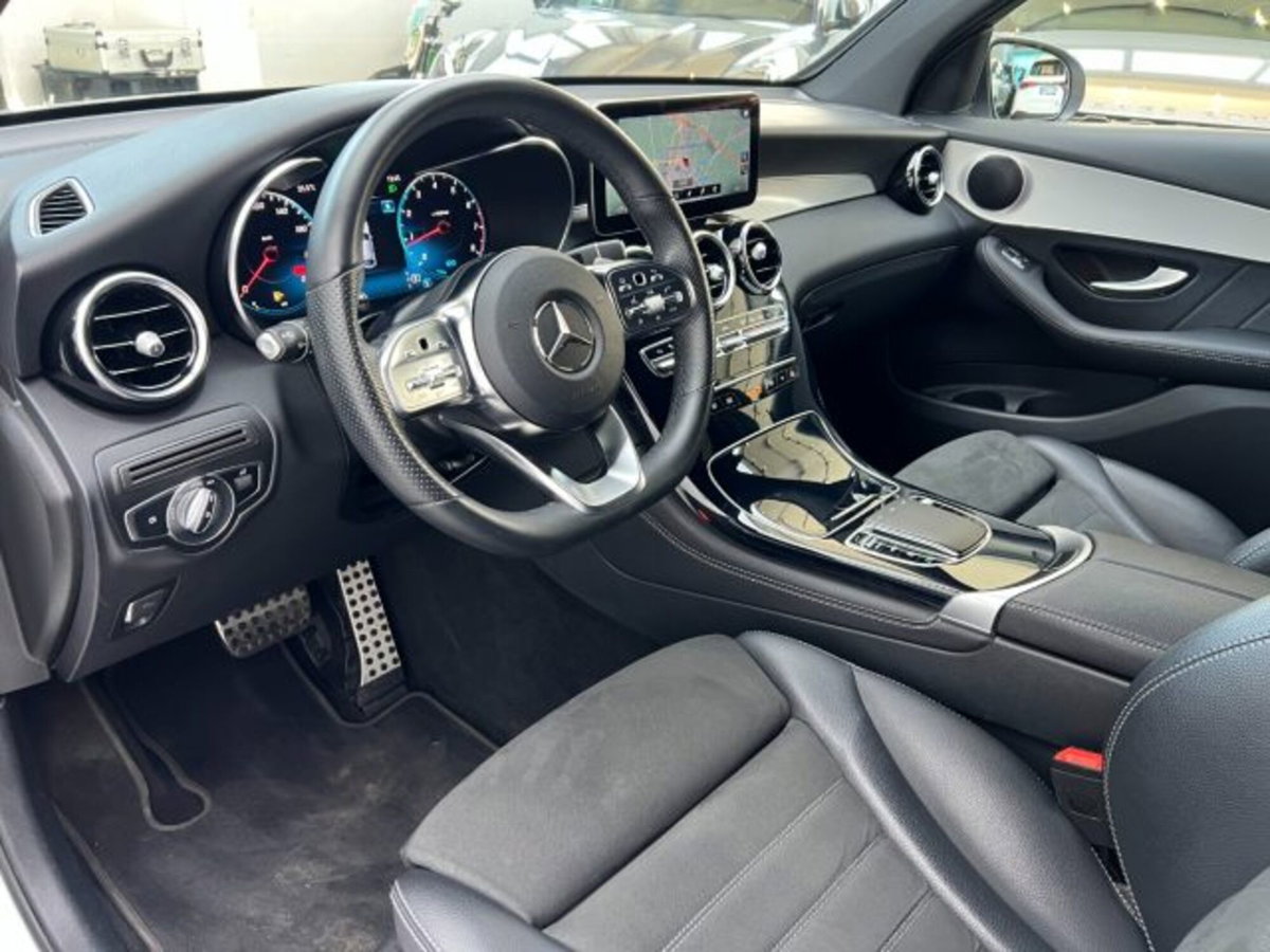 Mercedes-Benz GLC Coupé 200 4Matic EQ-Boost Coupé Premium (4)
