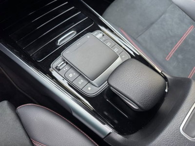 Mercedes-Benz GLB 200 d Automatic 4Matic Premium (20)