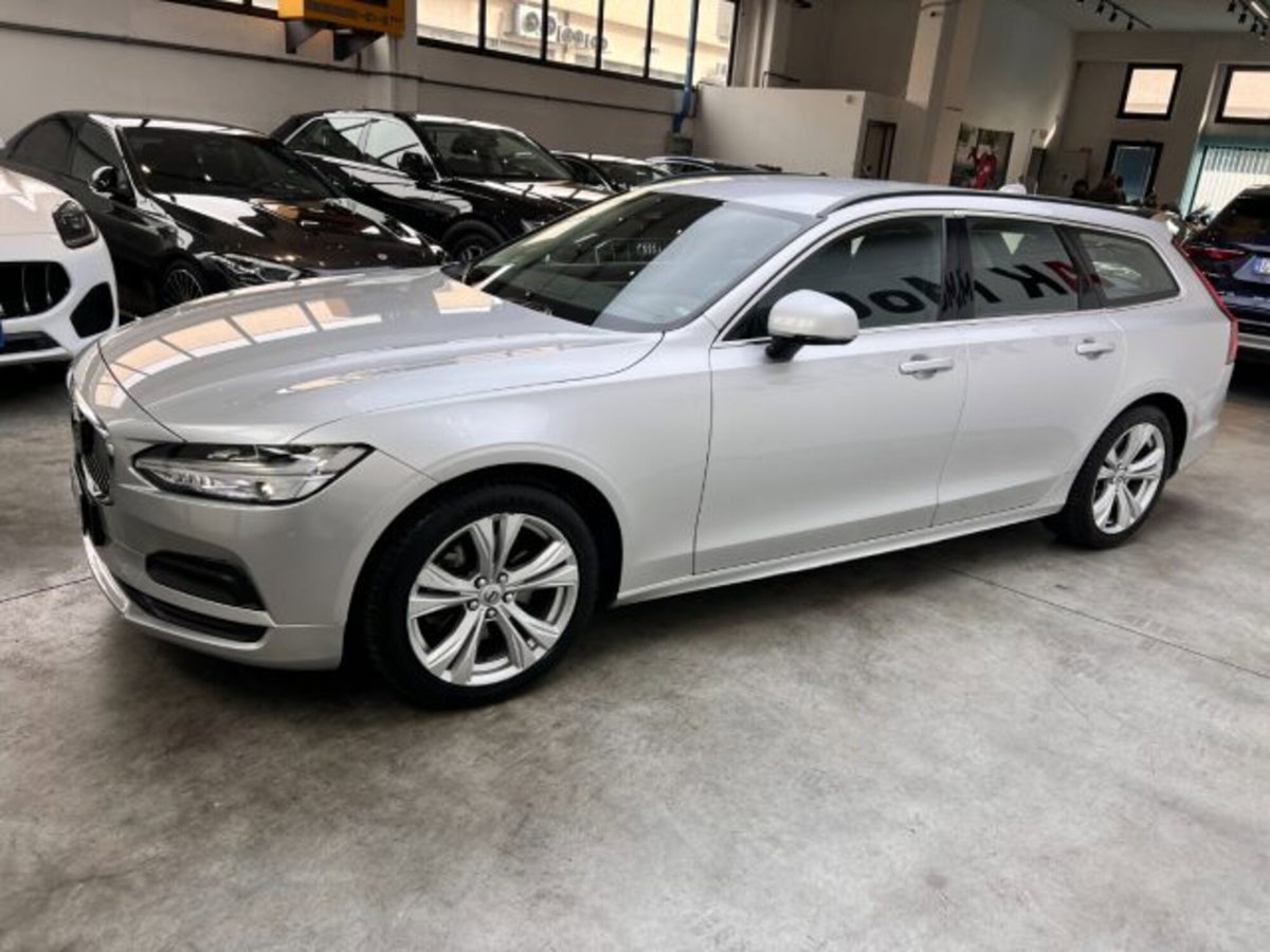 Volvo V90 B4 (d) Geartronic Momentum (9)