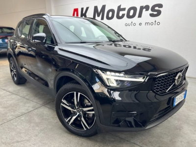 Volvo XC40 B3 automatico Plus Dark usata