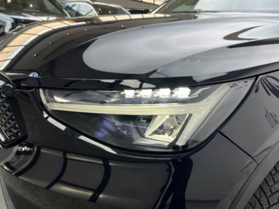 Volvo XC40 B3 automatico Plus Dark (13)