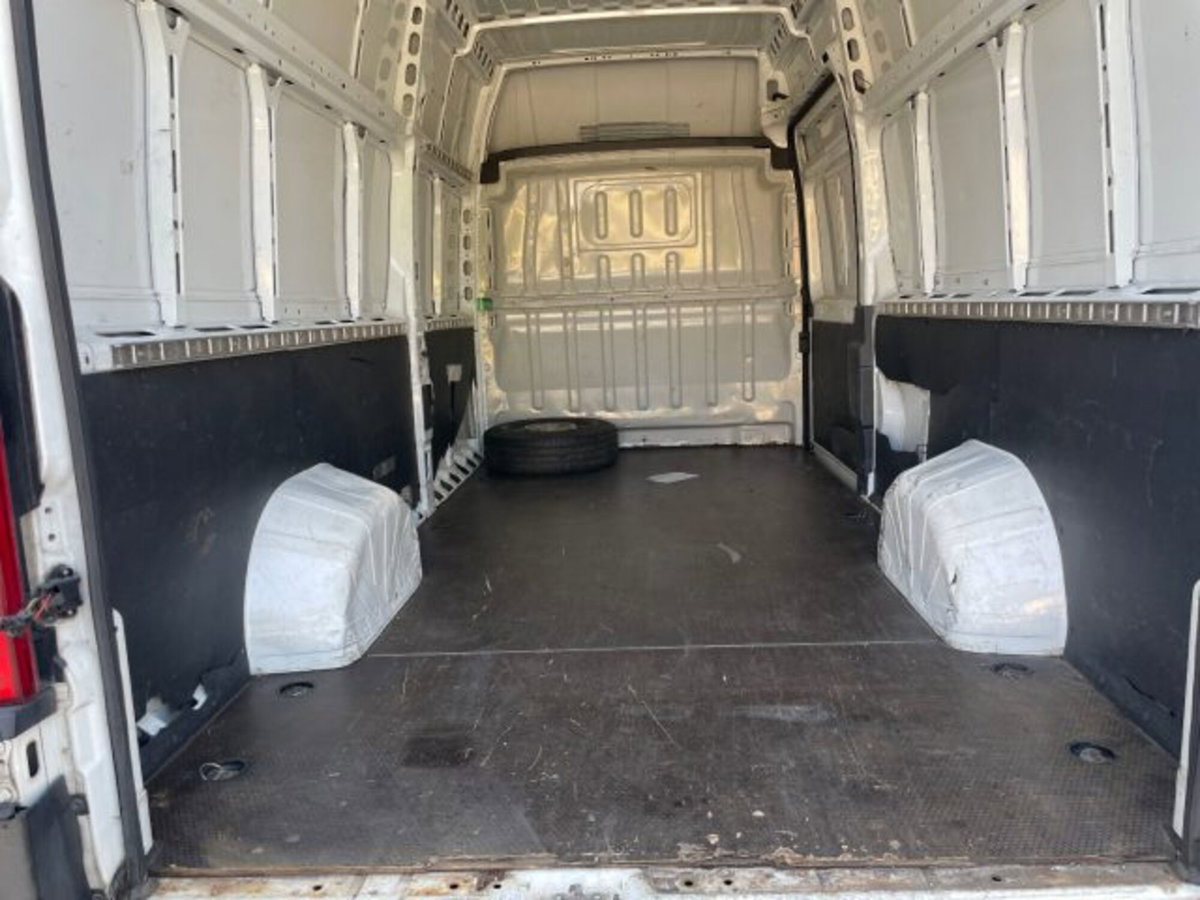 Citroen Jumper Furgone 35 BlueHDi 160 PC-TN Furgone (5)