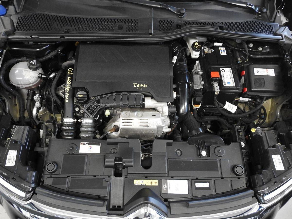 Citroen C4 PureTech 130 S&S EAT8 Feel Pack (8)