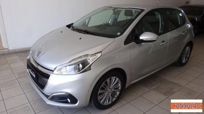 Peugeot 208 VTi 82 CV 5 porte Allure (11)