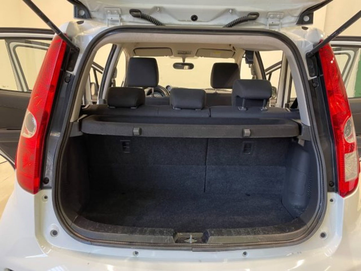 Suzuki Splash 1.0 VVT L (11)