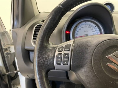 Suzuki Splash 1.0 VVT L (18)