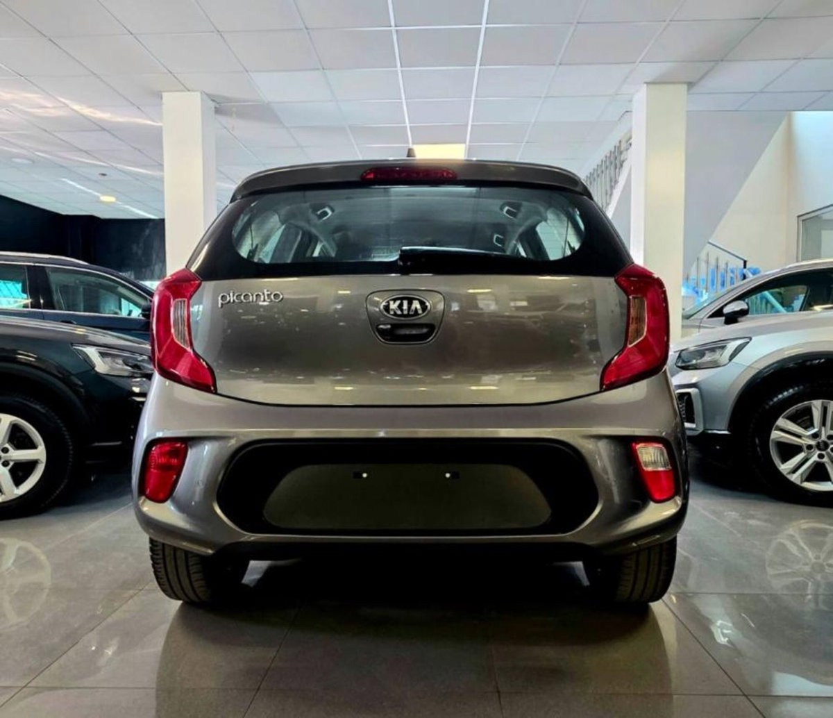 Kia Picanto 1.0 12V 5 porte AMT Style (7)