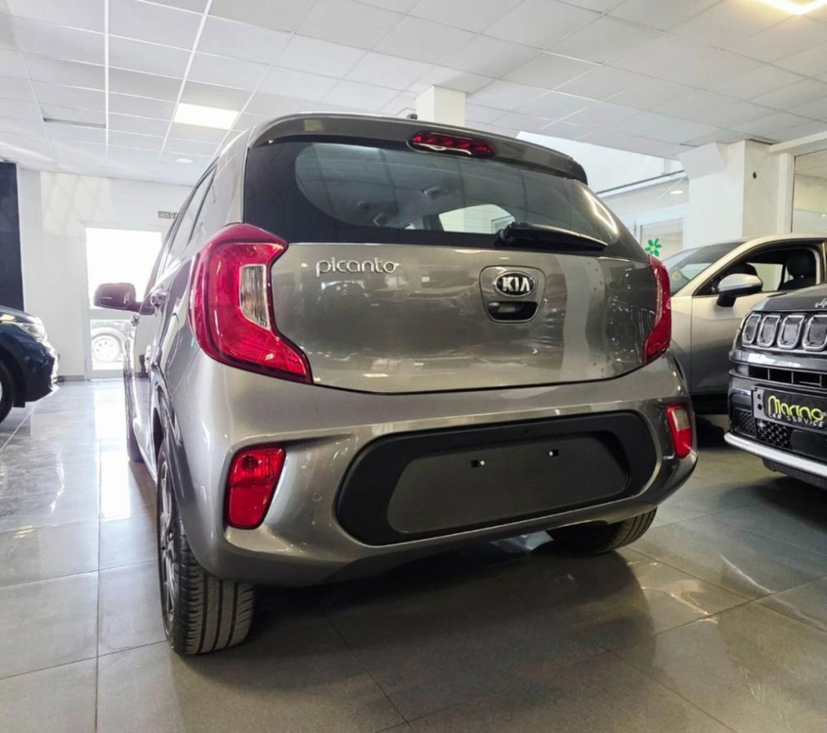 Kia Picanto 1.0 12V 5 porte AMT Style (8)