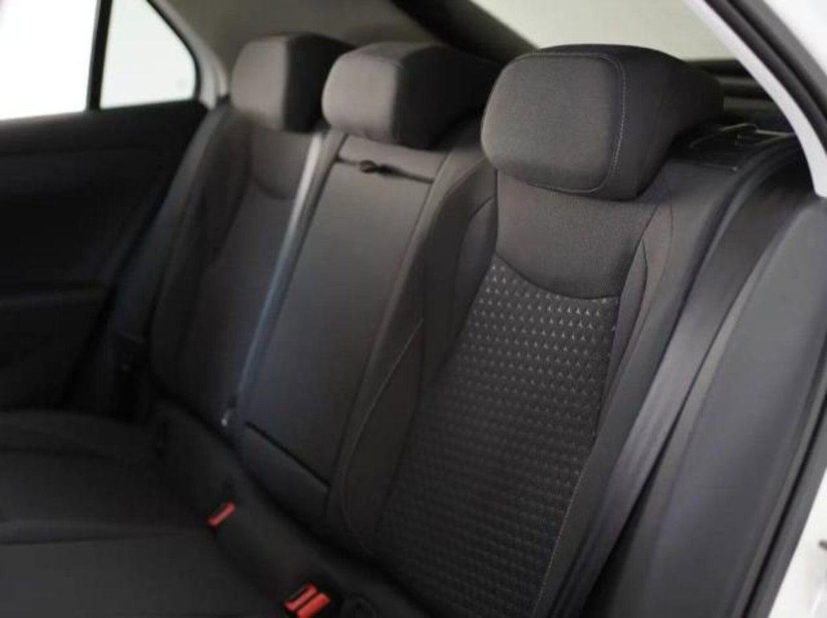 Volkswagen T-Roc 1.5 tsi Life dsg (8)