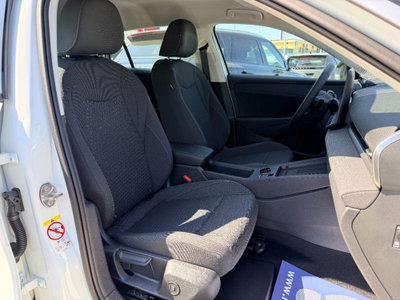 Volkswagen T-Roc 1.5 etsi Life 115cv dsg (10)