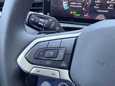 Volkswagen T-Roc 1.5 etsi Life 115cv dsg (20)