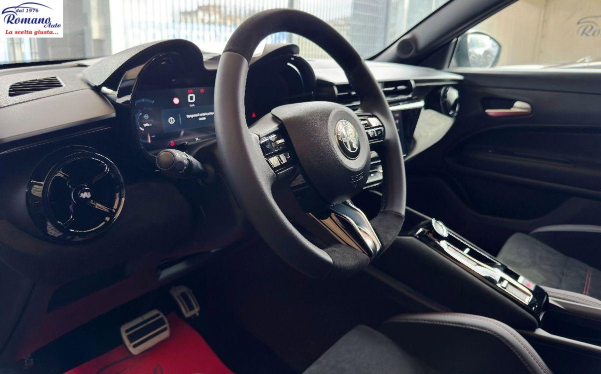 Alfa Romeo Junior elettrica Speciale 156cv (10)