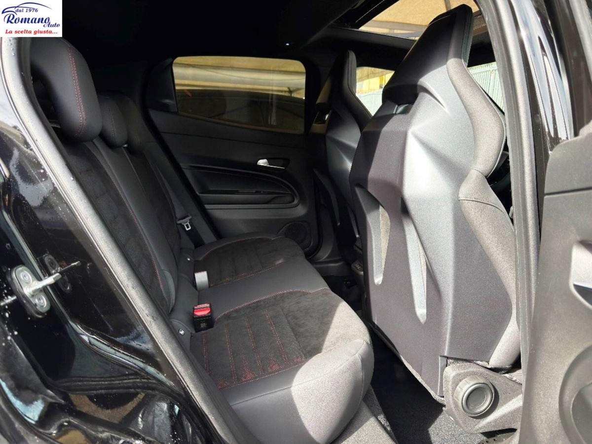 Alfa Romeo Junior elettrica Speciale 156cv (12)