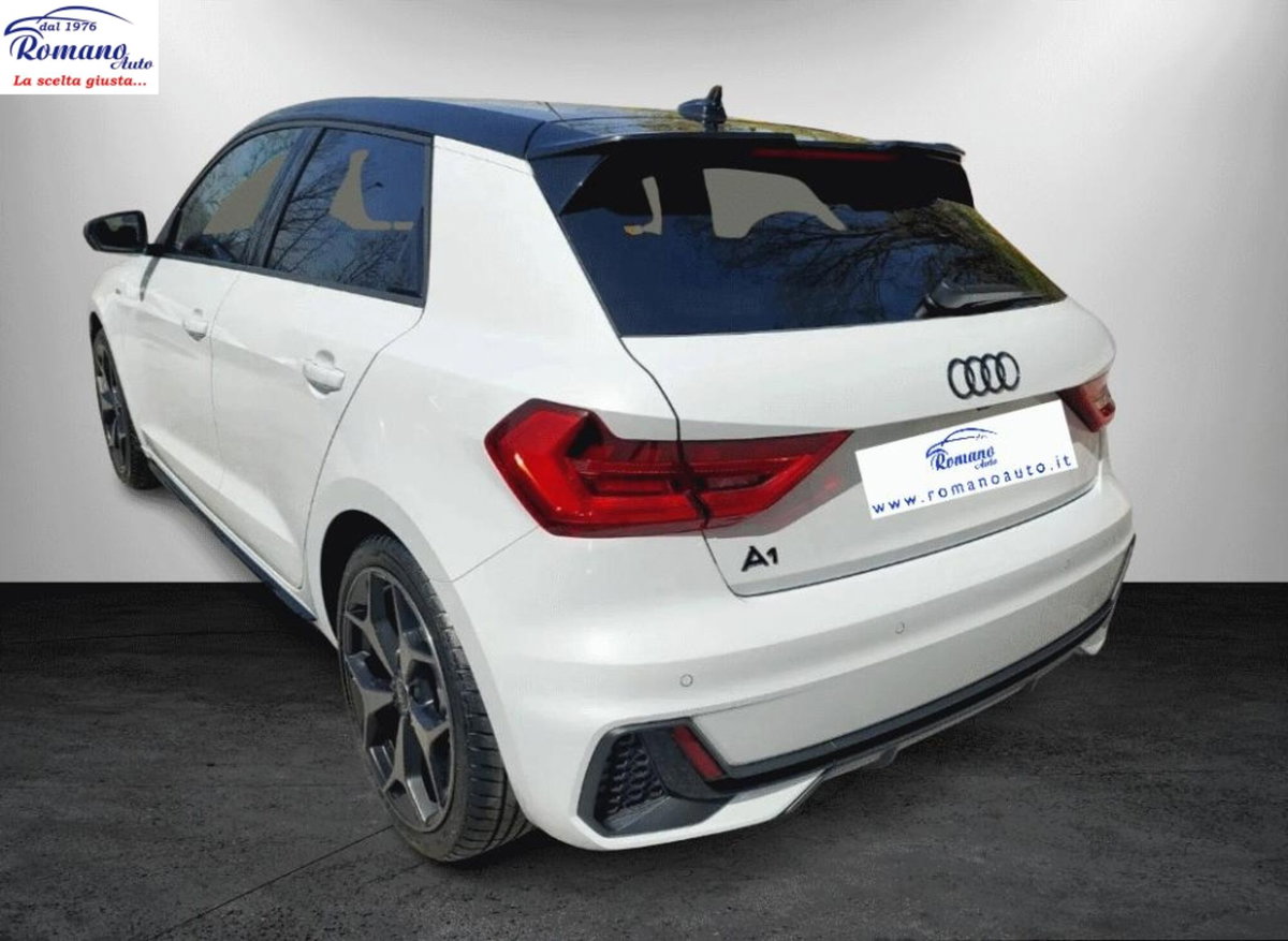 Audi A1 Sportback 30 TFSI S tronic Identity Black (6)
