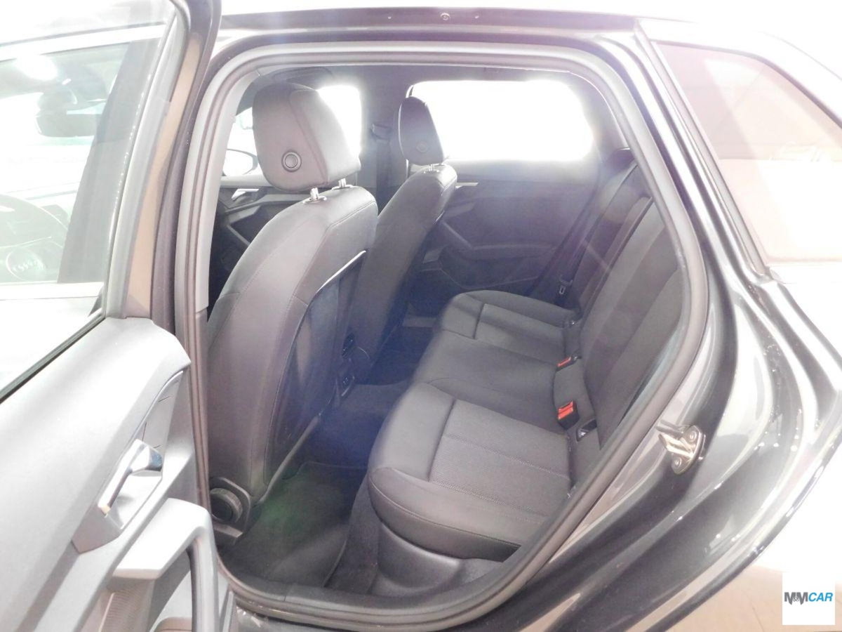 Audi A3 Sportback 30 TDI S tronic S line edition (8)