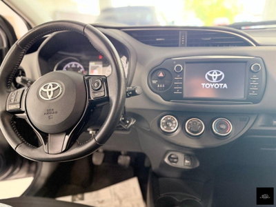 Toyota Yaris 1.0 5 porte Lounge (14)