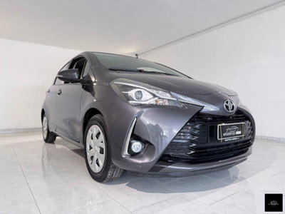 Toyota Yaris 1.0 5 porte Lounge (4)
